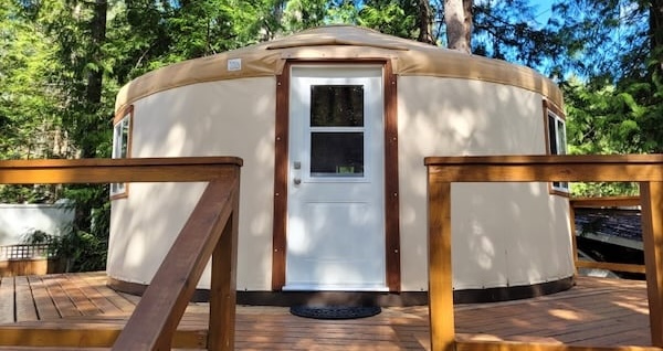 Yurt picture 1